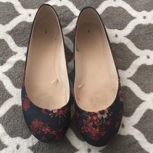 Super cute flats